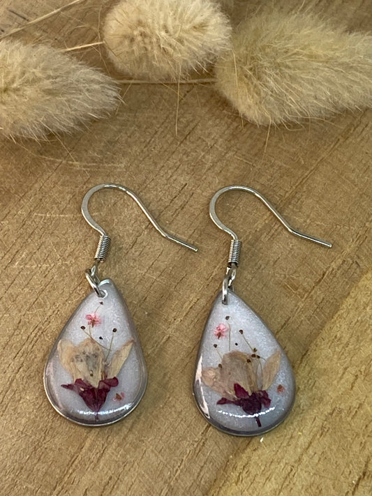 Boucles d'oreilles forme goutte Sakura